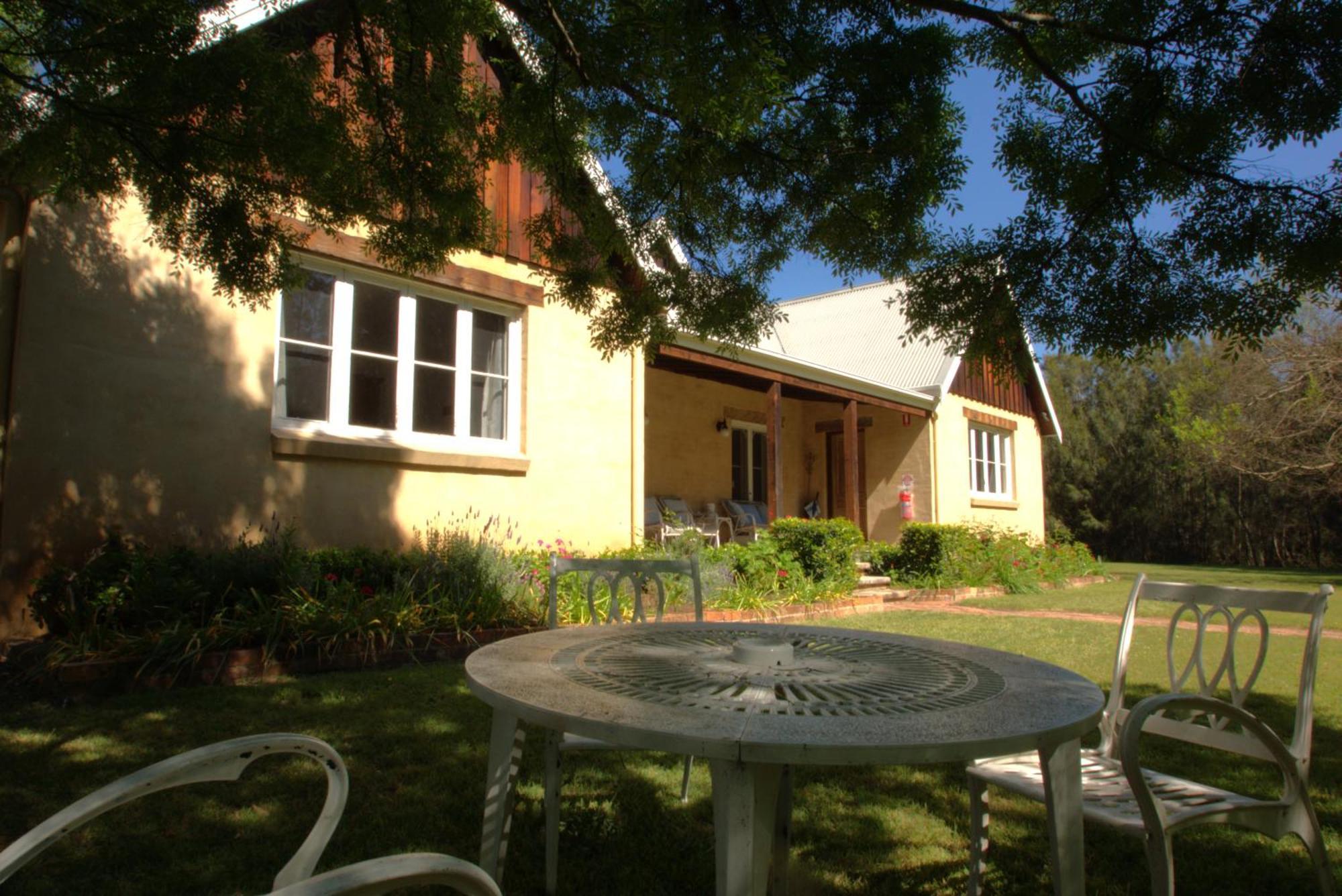 The Carriages Boutique Hotel And Vineyard Pokolbin Esterno foto