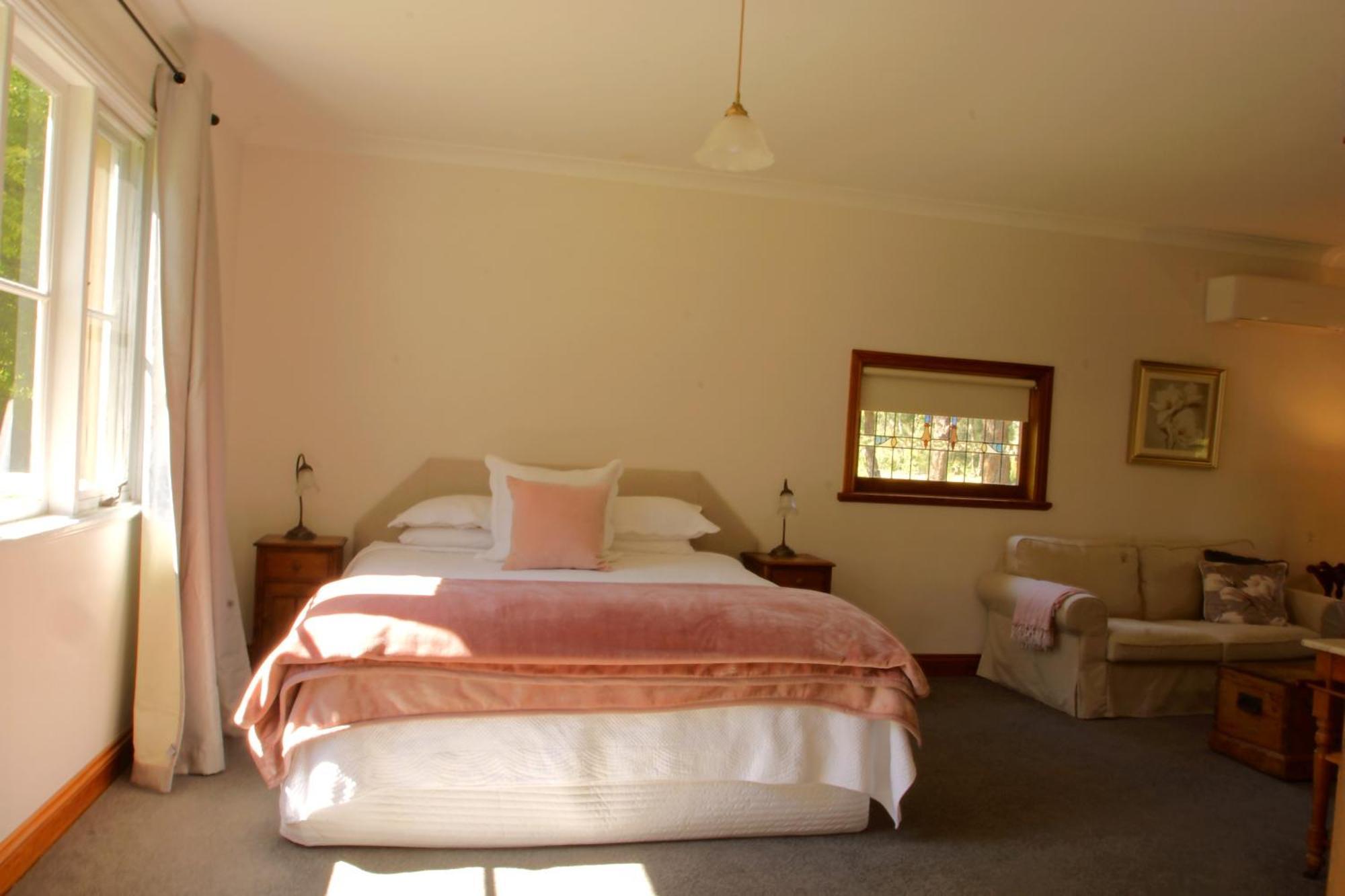 The Carriages Boutique Hotel And Vineyard Pokolbin Esterno foto