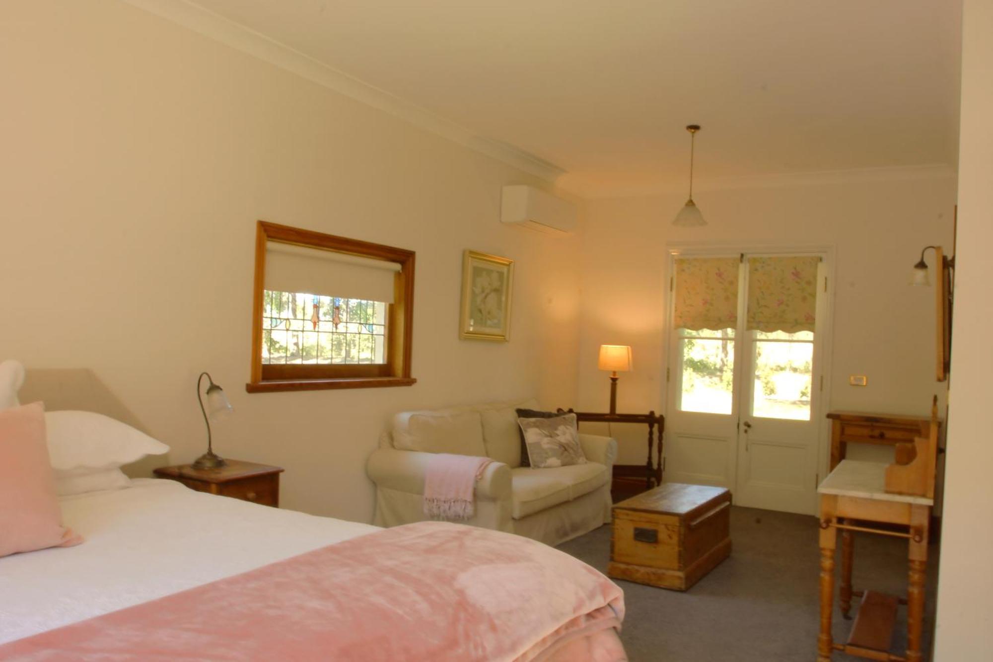 The Carriages Boutique Hotel And Vineyard Pokolbin Esterno foto