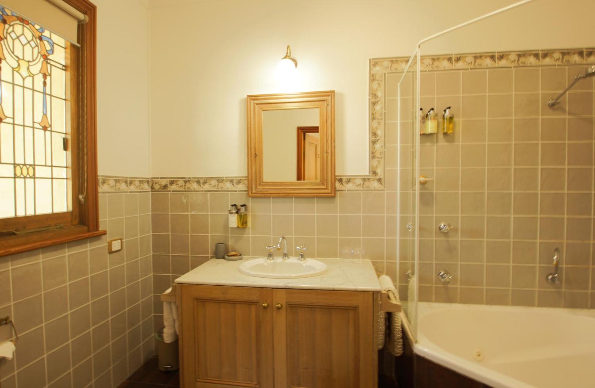 The Carriages Boutique Hotel And Vineyard Pokolbin Esterno foto