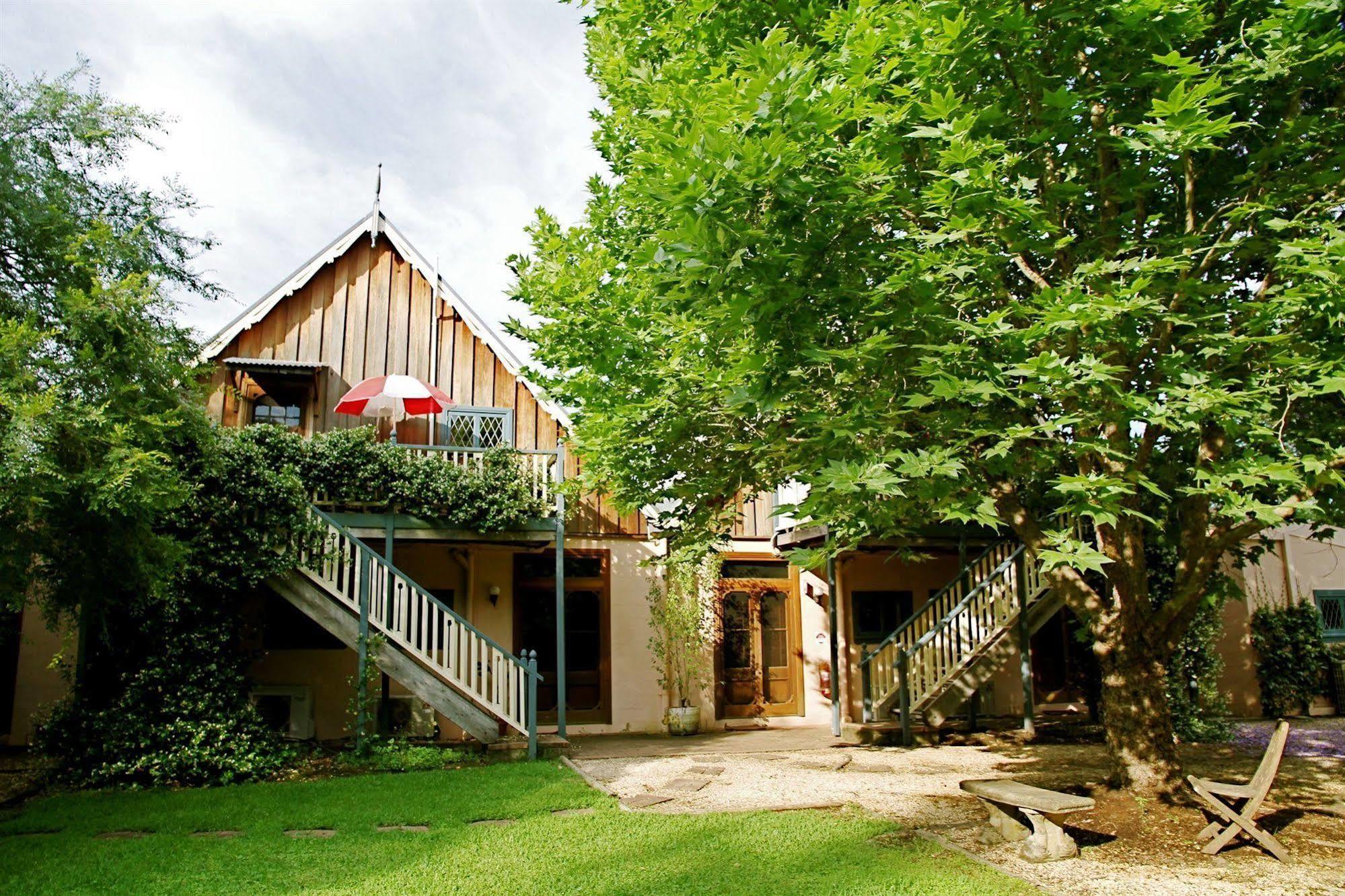 The Carriages Boutique Hotel And Vineyard Pokolbin Esterno foto