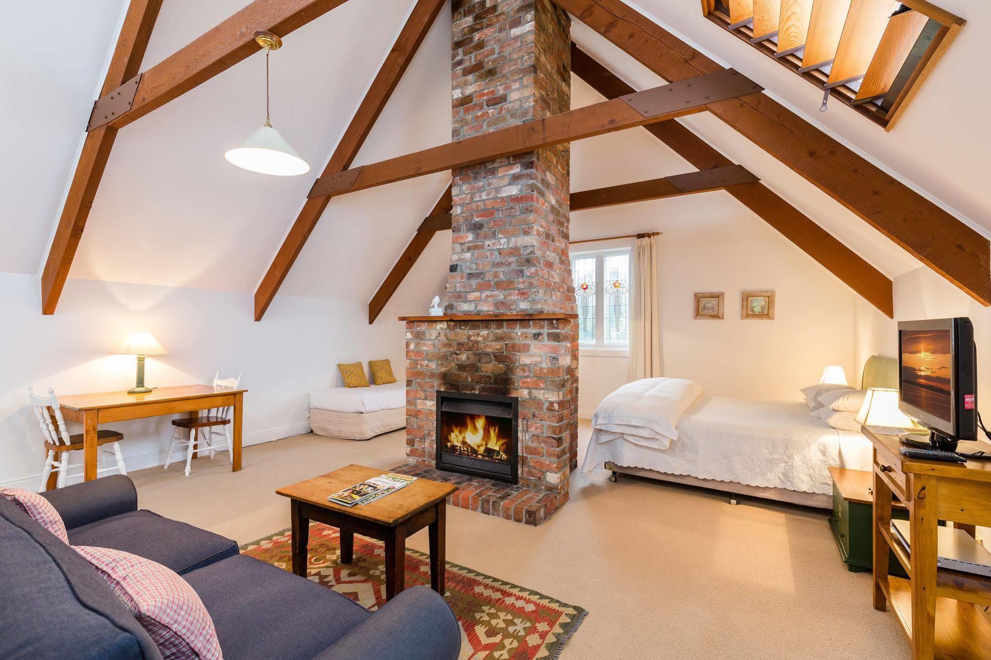 The Carriages Boutique Hotel And Vineyard Pokolbin Esterno foto
