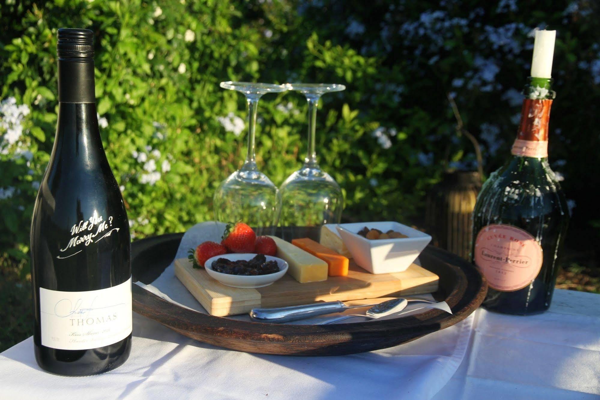 The Carriages Boutique Hotel And Vineyard Pokolbin Esterno foto